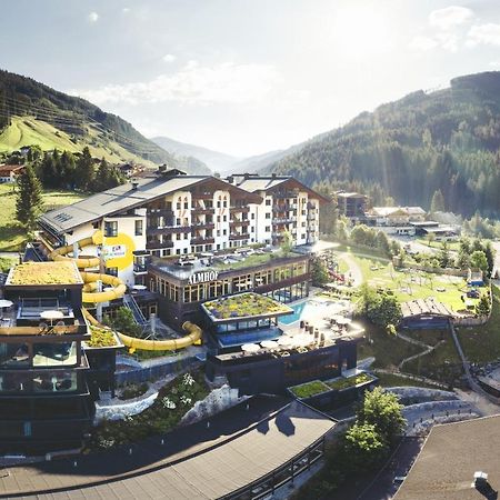 Almhof Family Und Wellness Resort Gerlos Eksteriør bilde