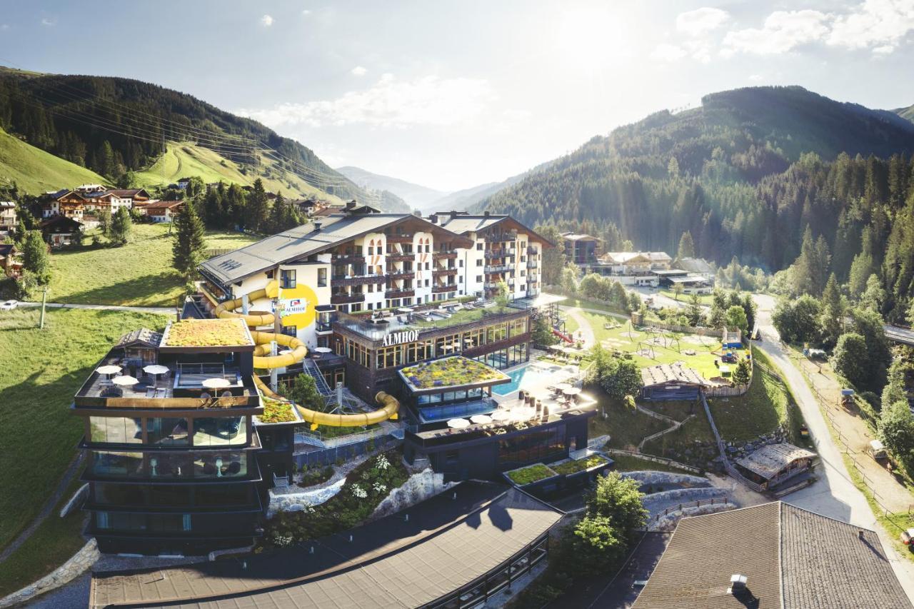 Almhof Family Und Wellness Resort Gerlos Eksteriør bilde